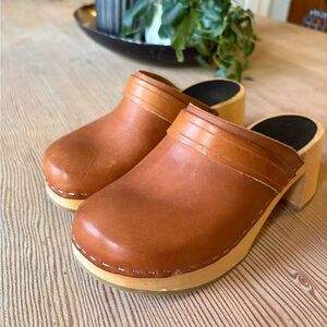 Swedish Hasbeens Clog, 5, brown leather